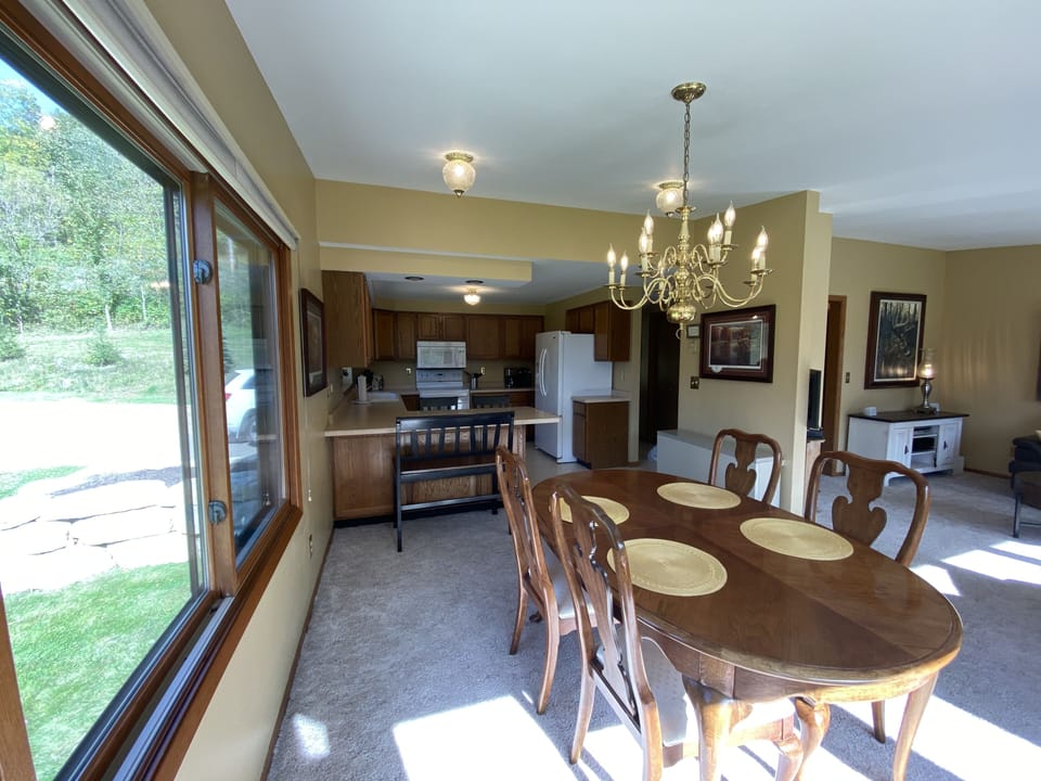 Dining room.