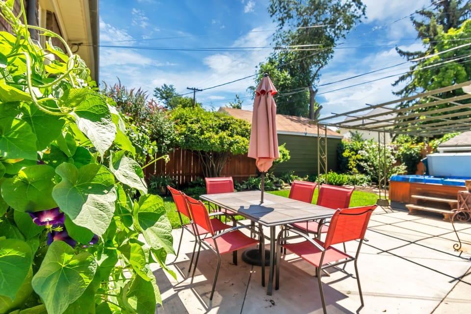 Step out into the totally-private back garden. Dinner on the patio anyone?