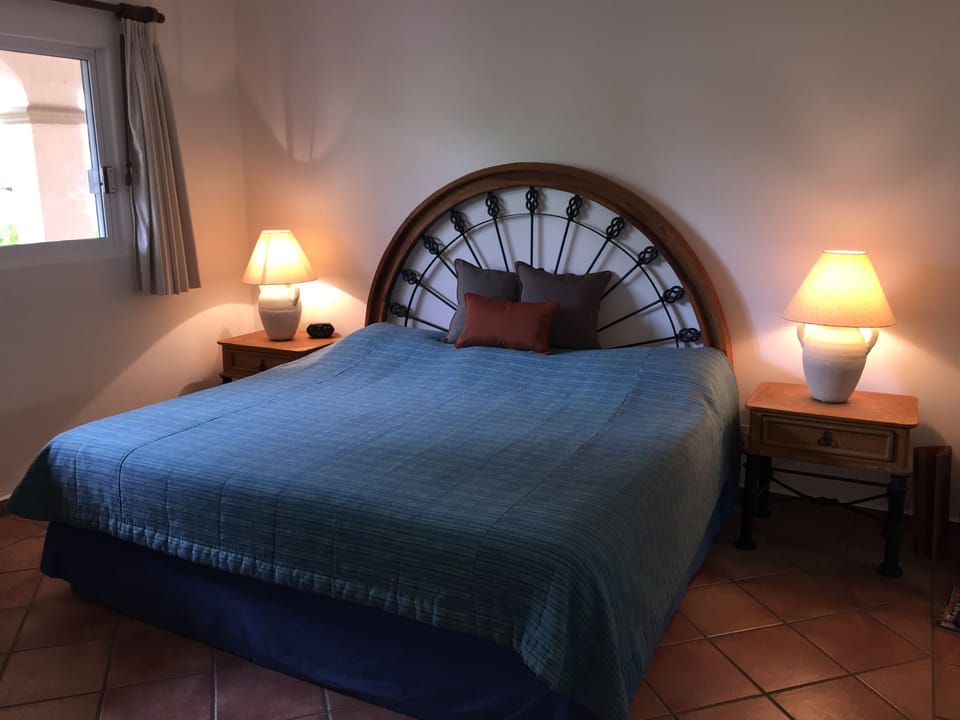 Spacious master bedroom (king bed), 2 large dressers, flat screen TV and safe box