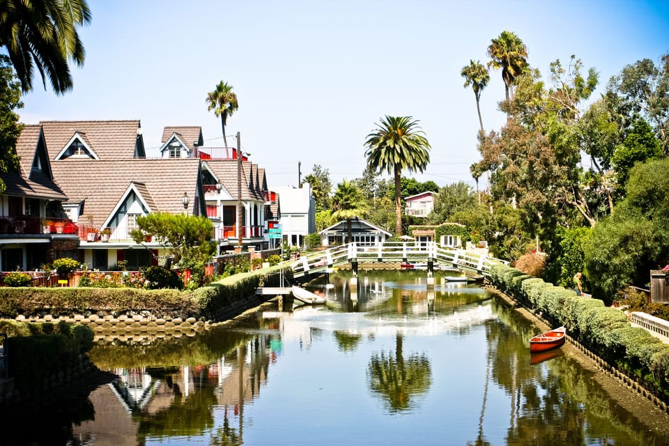 5 min bike ride to the Venice Beach canals!