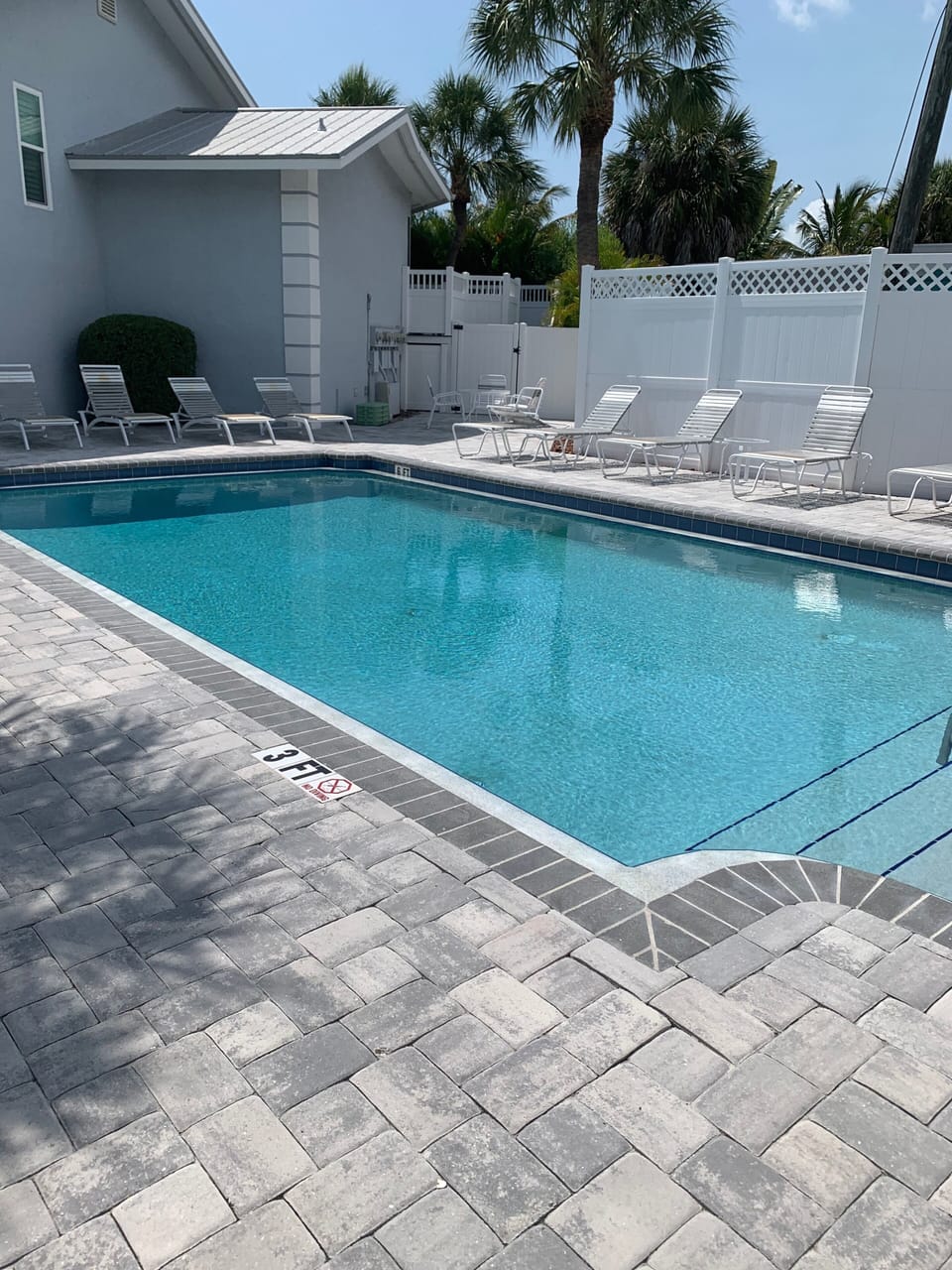 Community pool