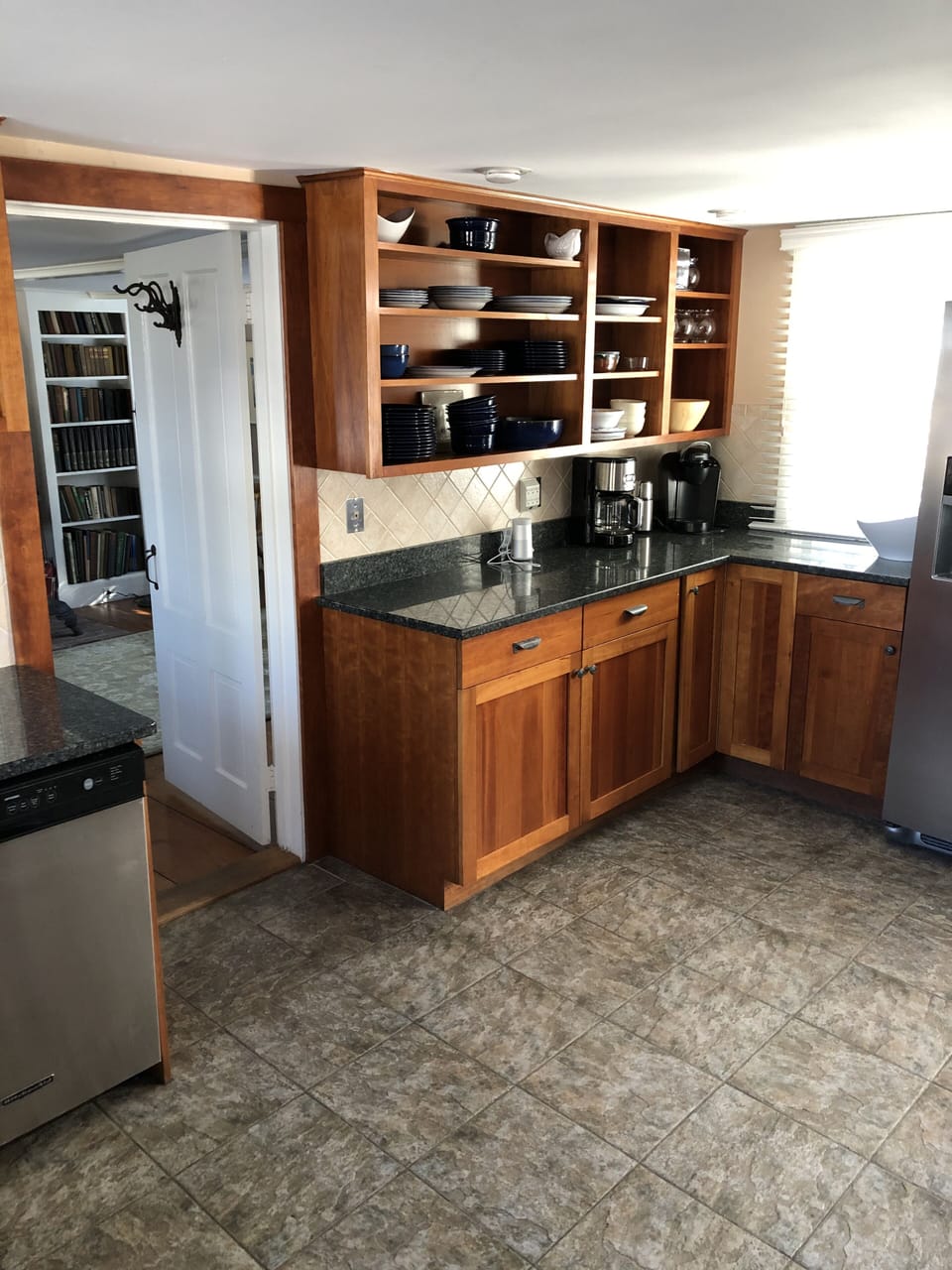 Kitchen (Photo #3)