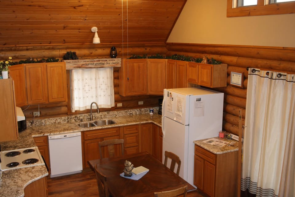 Kitchen area/ Granite Counter tops