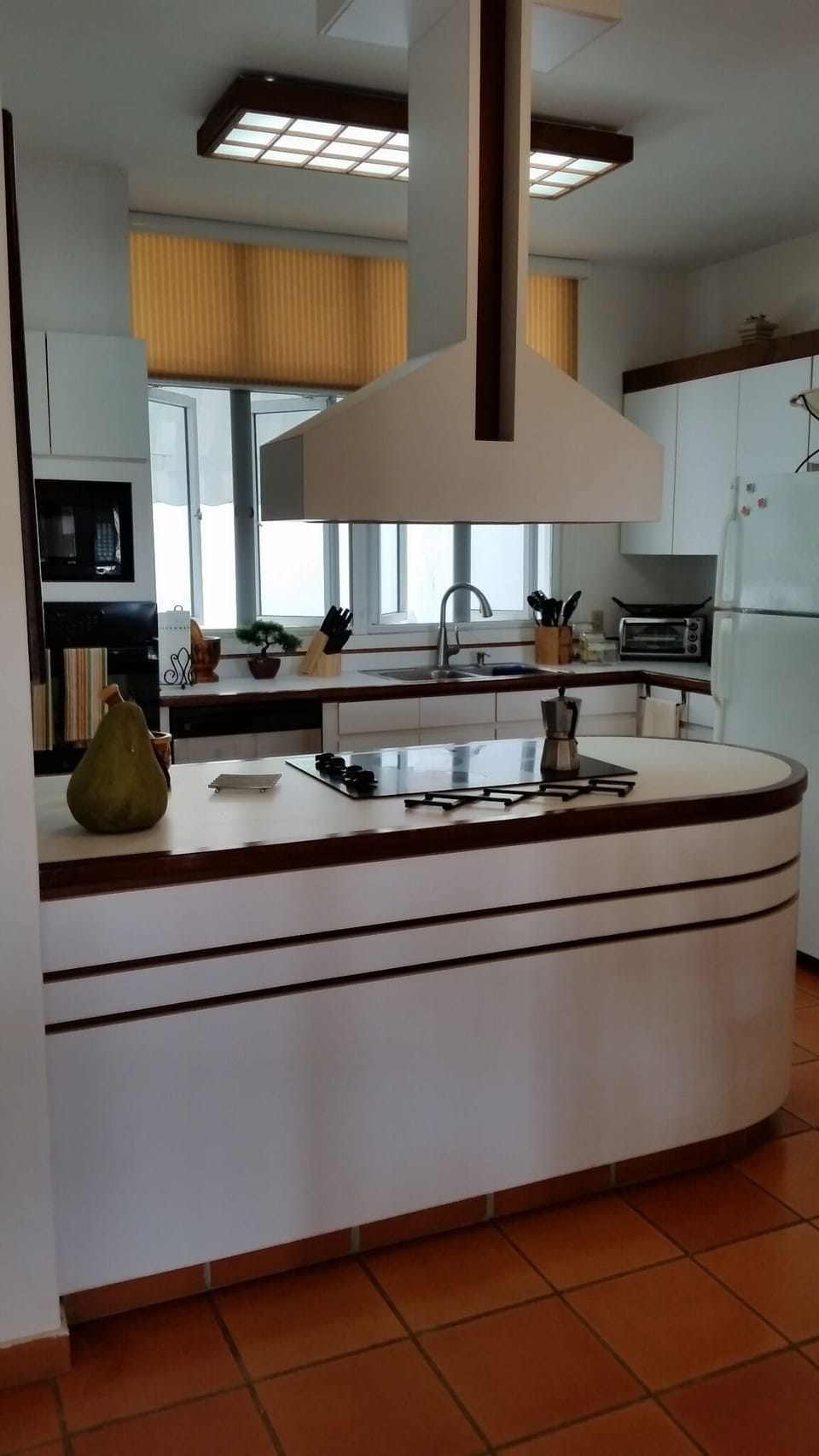 Fully equiped kitchen.  All you need is food, everything else is provided. 