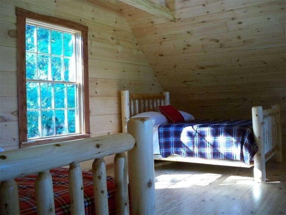 Loft area with 2 full size beds