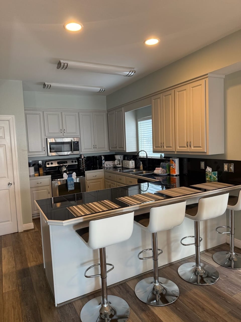 Main floor kitchen