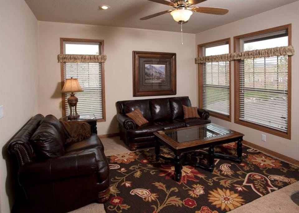 Deluxe Unit with leather furniture and 50"TV