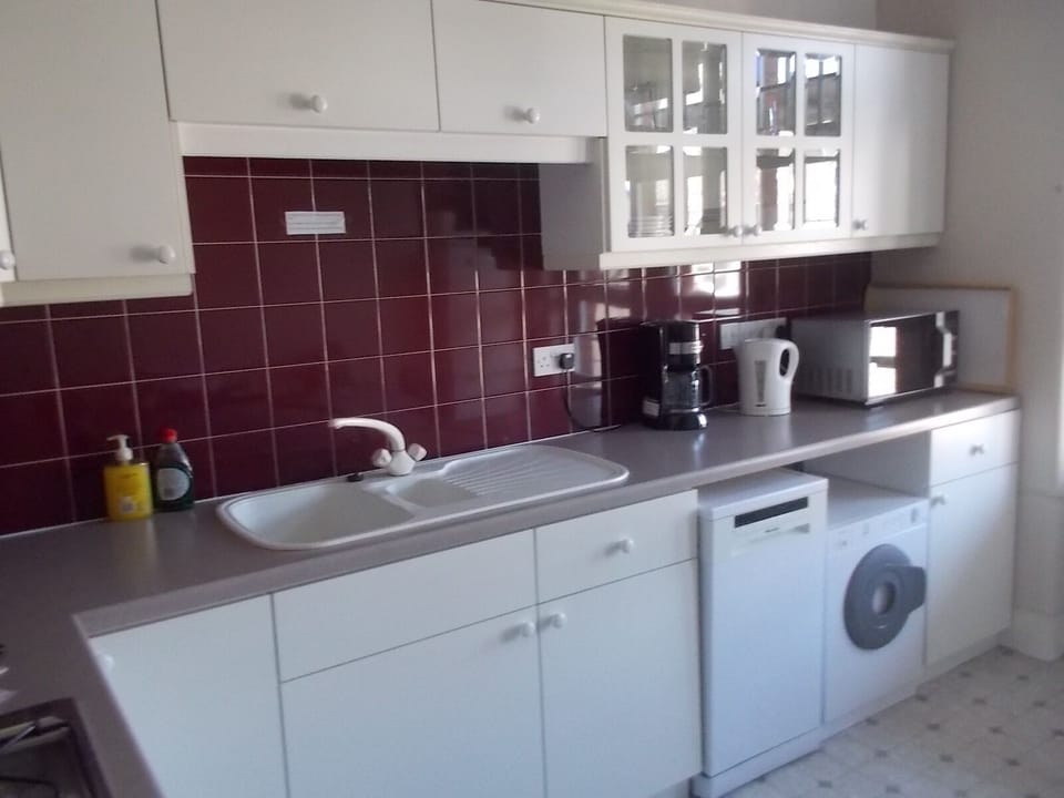 Kitchen, looking west