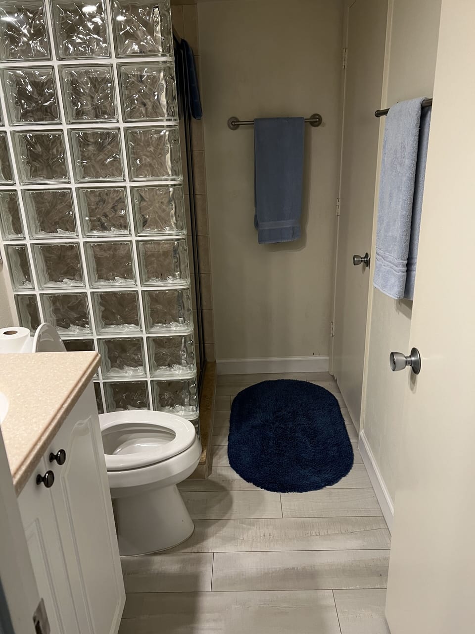 Hall Bathroom 