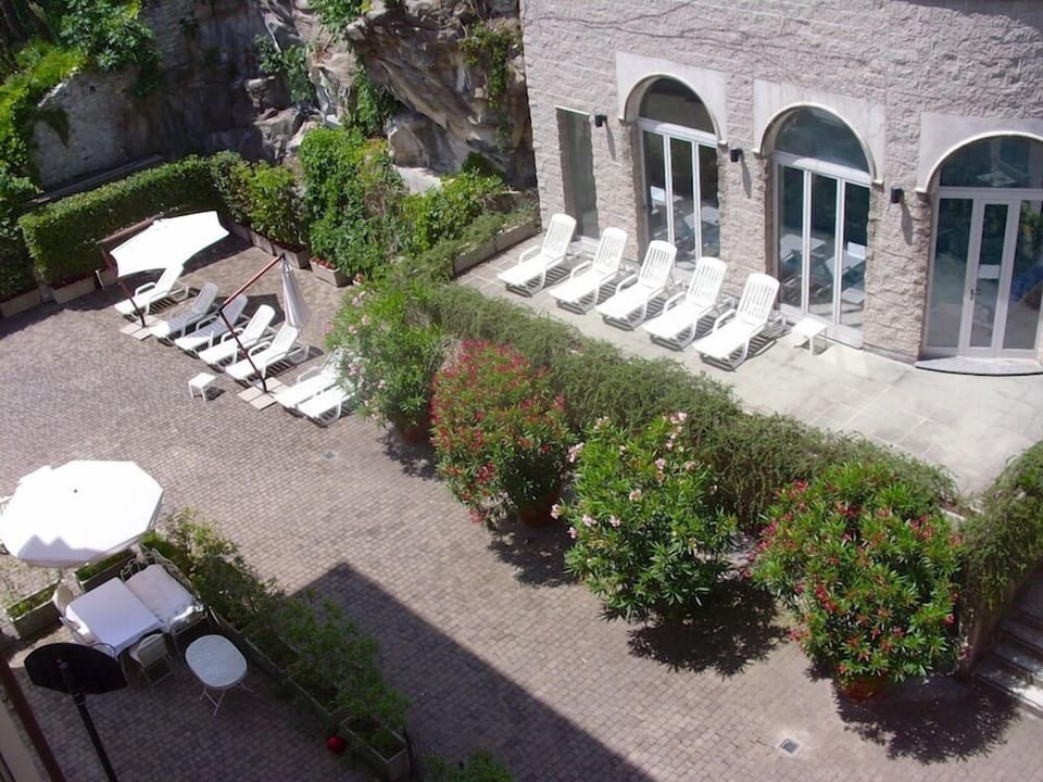 Pool, patio & garden area. Umbrella's & chaise lounge
lounge chairs available. 
