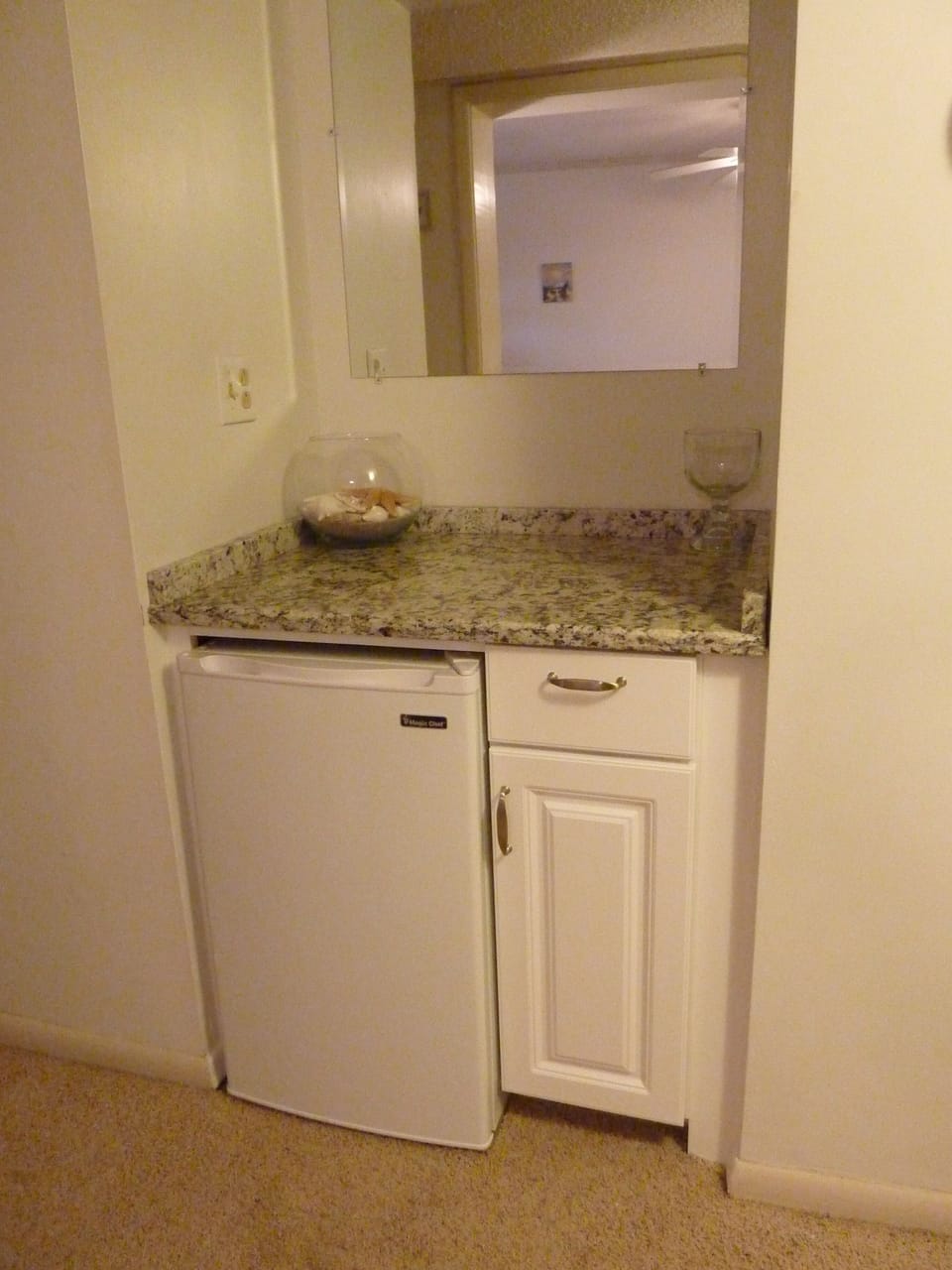 Extra refrig for beverages