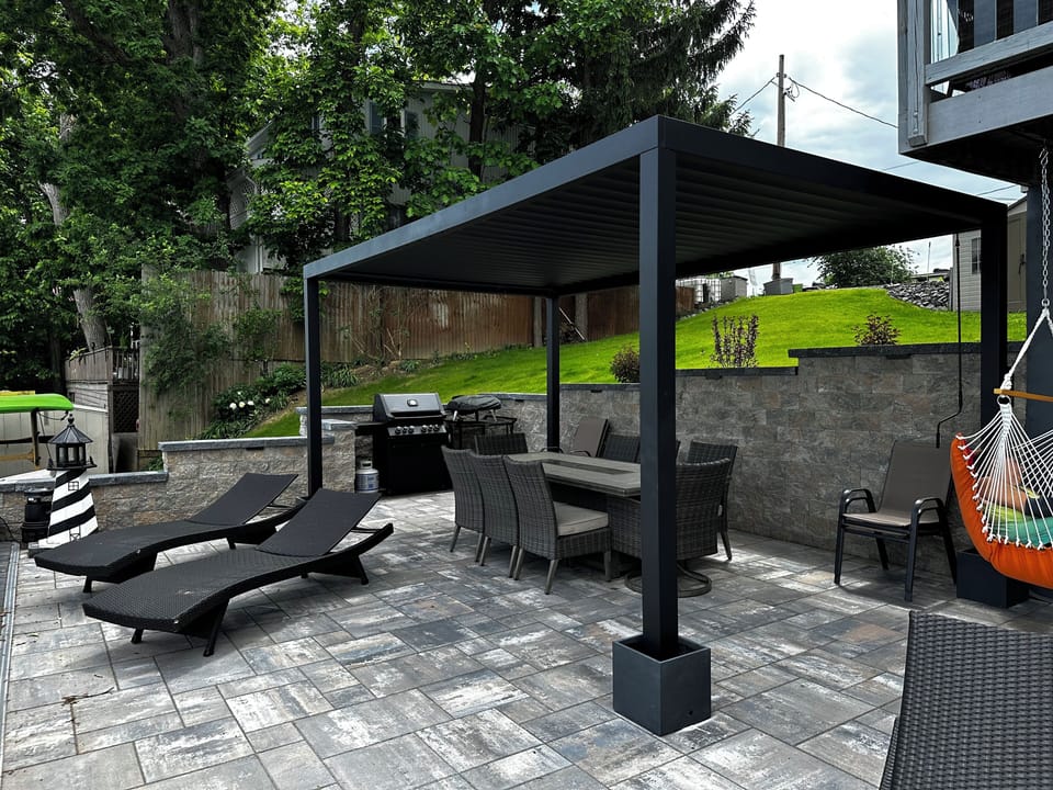 Louvered pergola - control sun / shade. Enjoy even in the rain!