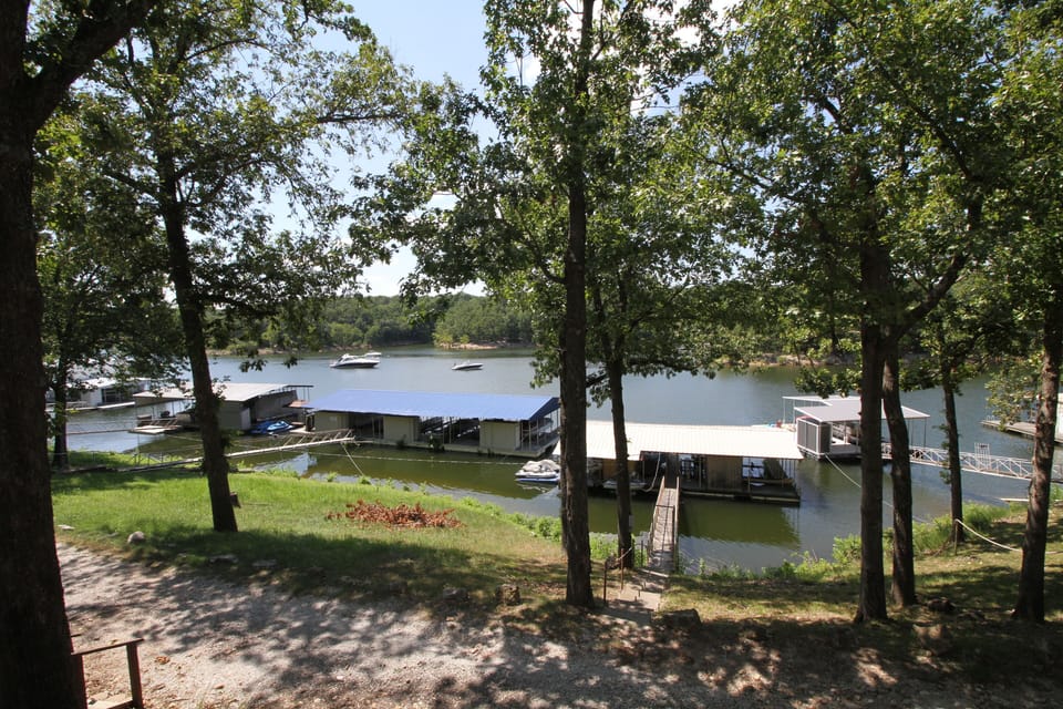 Beautiful Check In Bay!