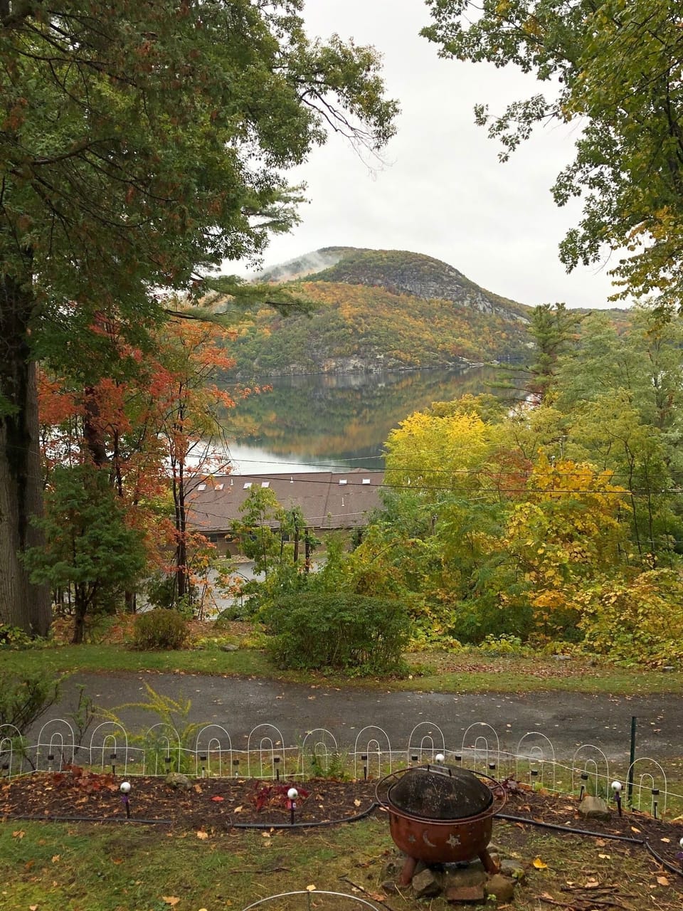 Fall view of the lake
