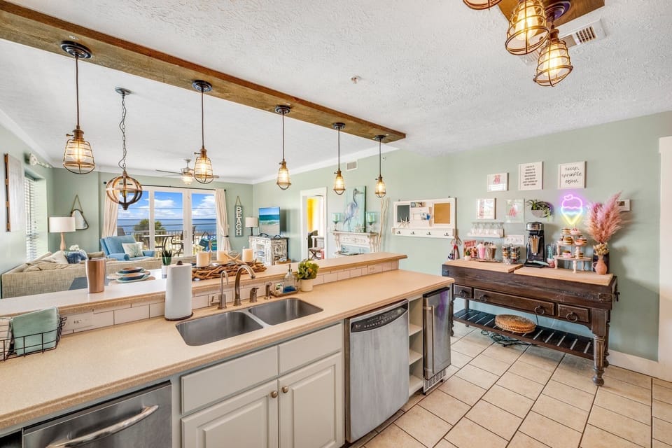 Fabulous open floorpan!