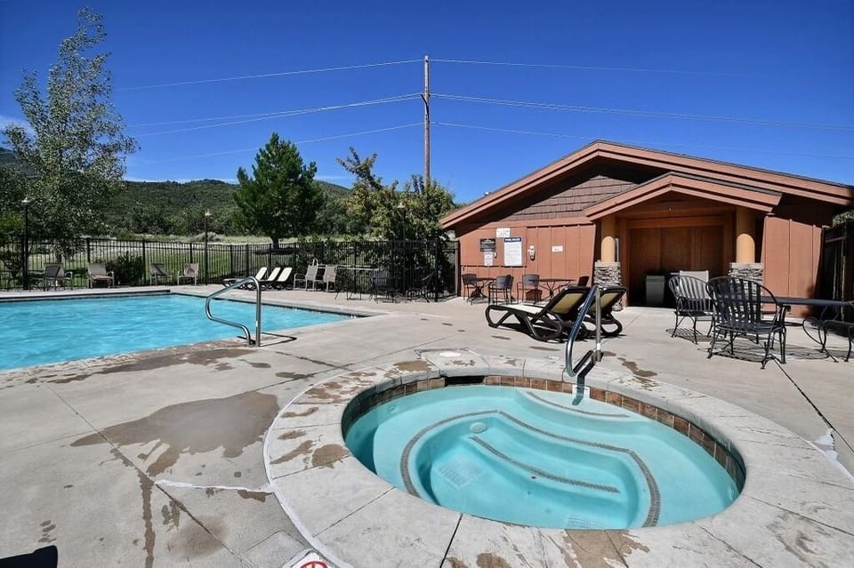 FoxBay pool ( open late spring thru summer) Jacuzzi ( open year round)