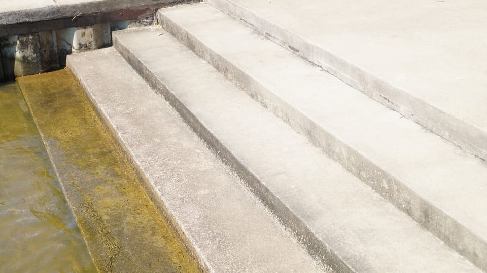 steps for walking into the lake for a swim