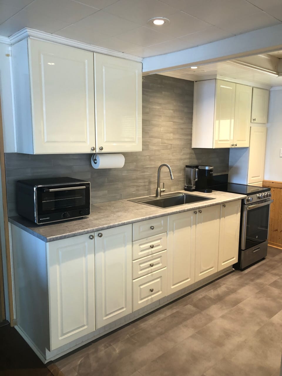 Bright white kitchen