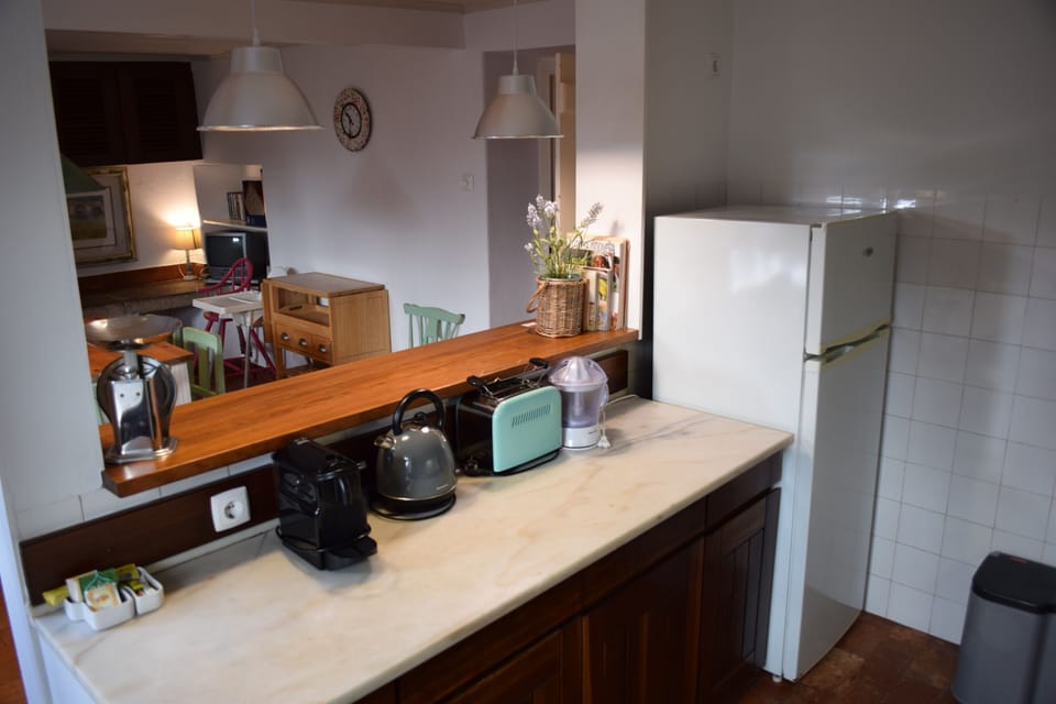 Equipped Kitchen.