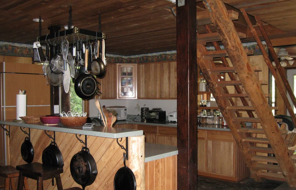  Well appointed kitchen