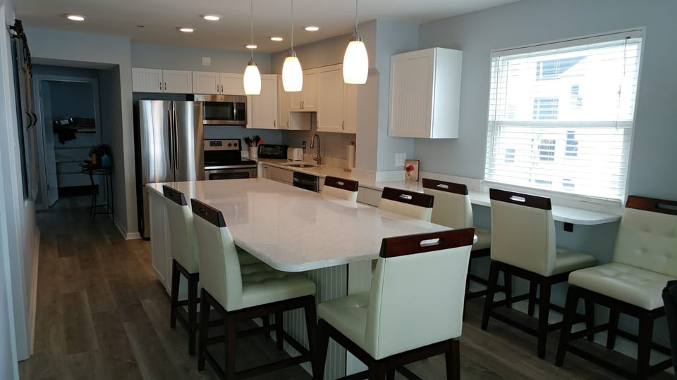 Dining Kitchen Area Seating for 8