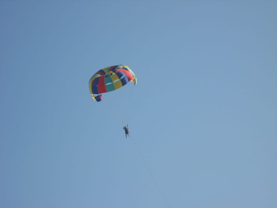 Para Sailing!
