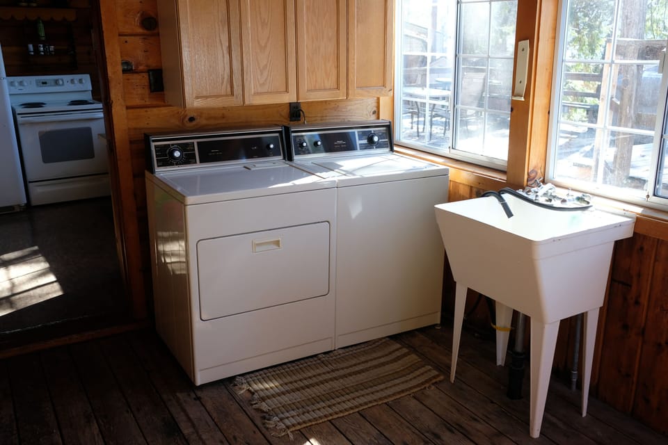 Laundry Room/Sun room with full size Washer & Dryer
