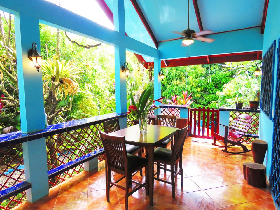 Casa Azul Spacious Bright Deck