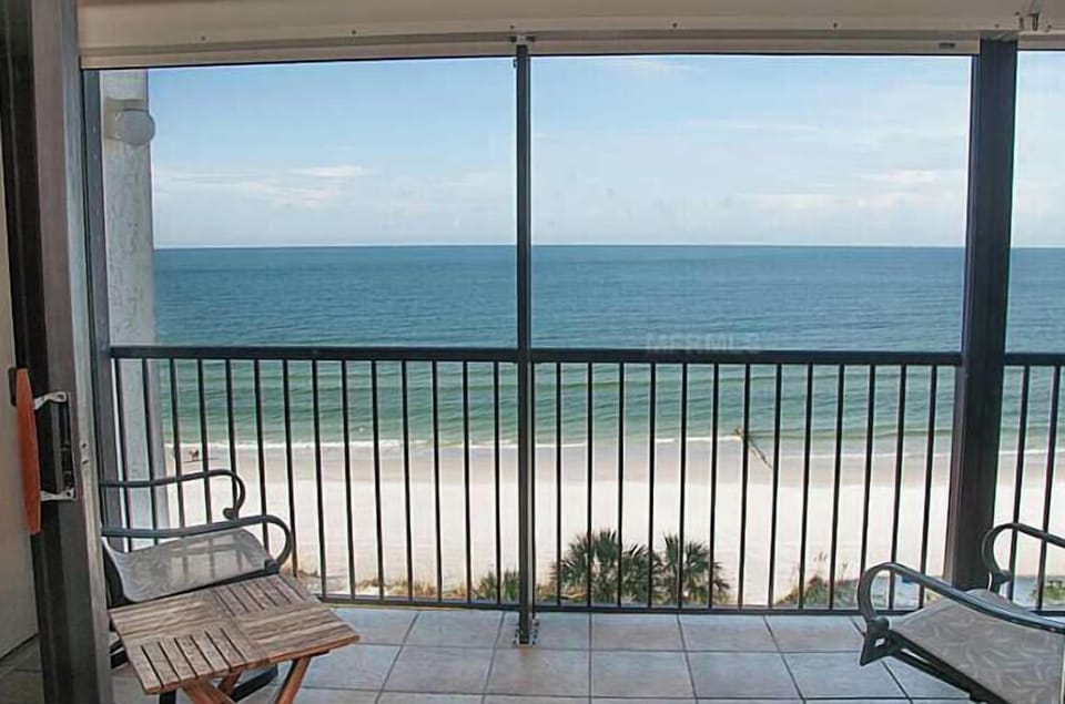 Huge fine sand beach with safe warm ocean great for swimming