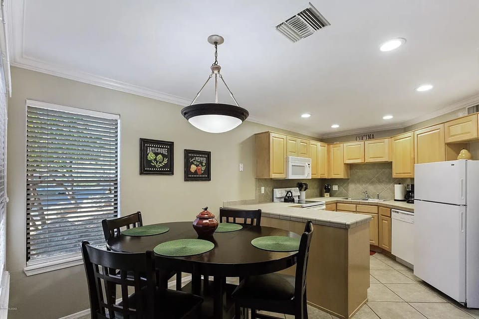 Dining room/Kitchen