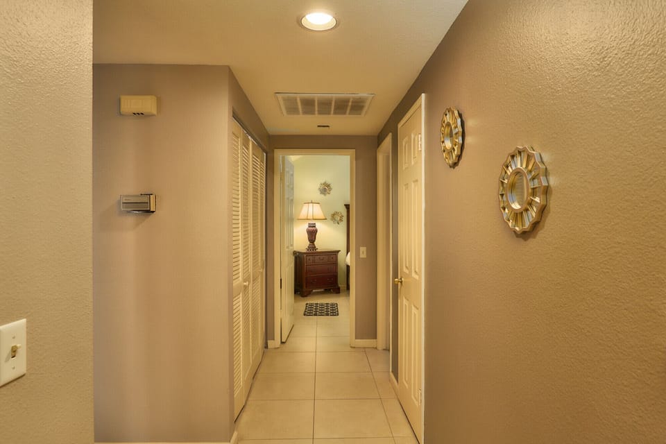 Hallway ♾ brand new thermostat 
