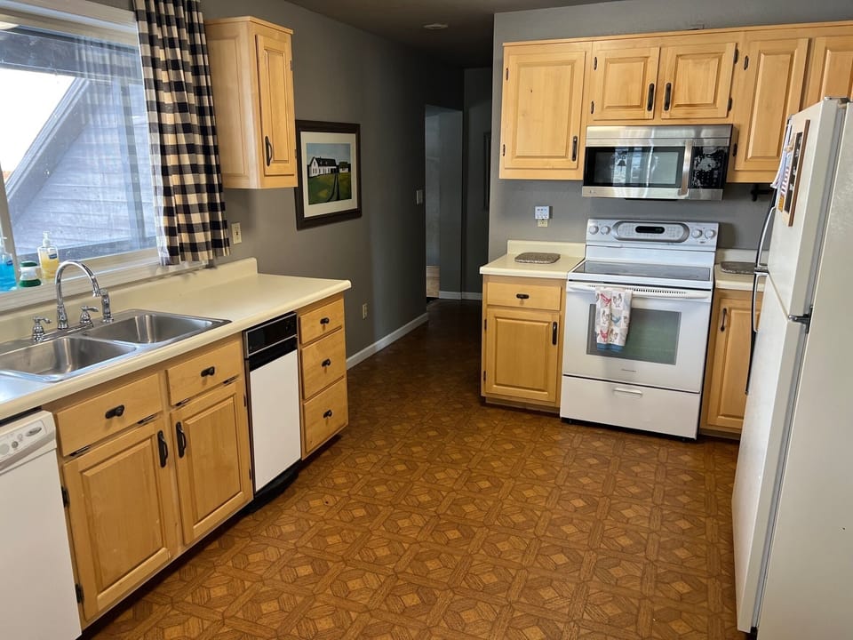 kitchen, main floor