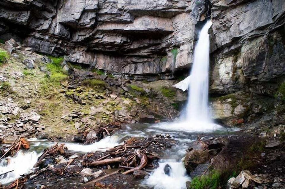 Bridal Falls, a hike suitable for young children right in Silver Gate