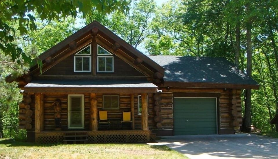 Private!! Backed by 1000's acres of Federal Land