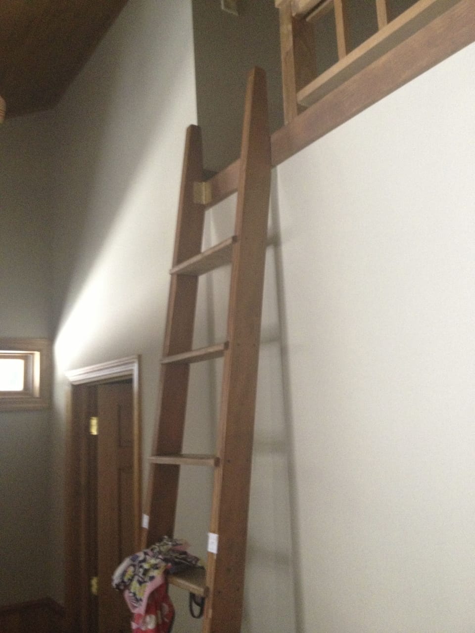 Twin Bedroom Loft Ladder
