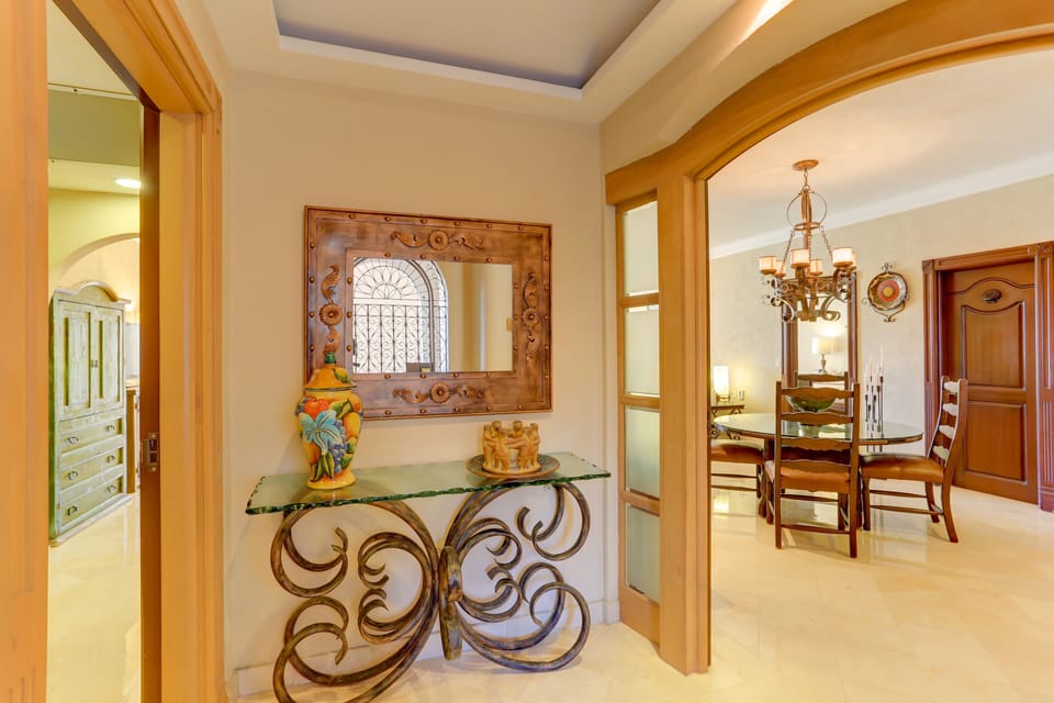 The entry to your vacation in villa 1202.
