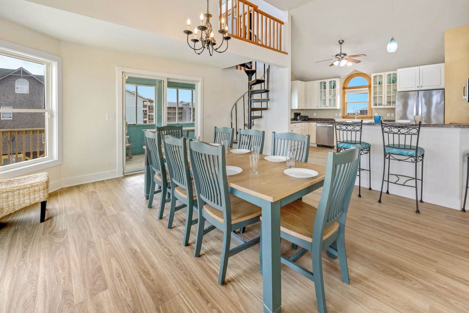 Surf or Sound Realty - 180 - Perfect Peace - Dining Area -3