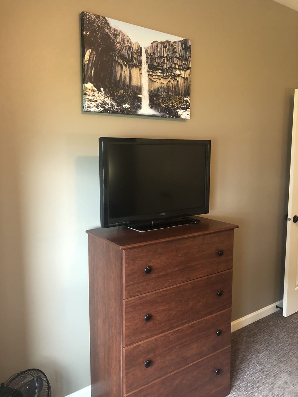 Second bedroom
