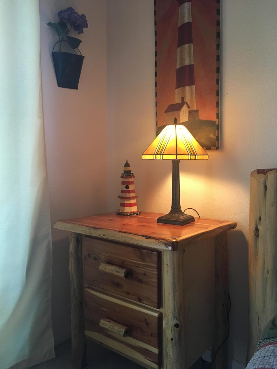 Nice furnishings in every room of the cabin
