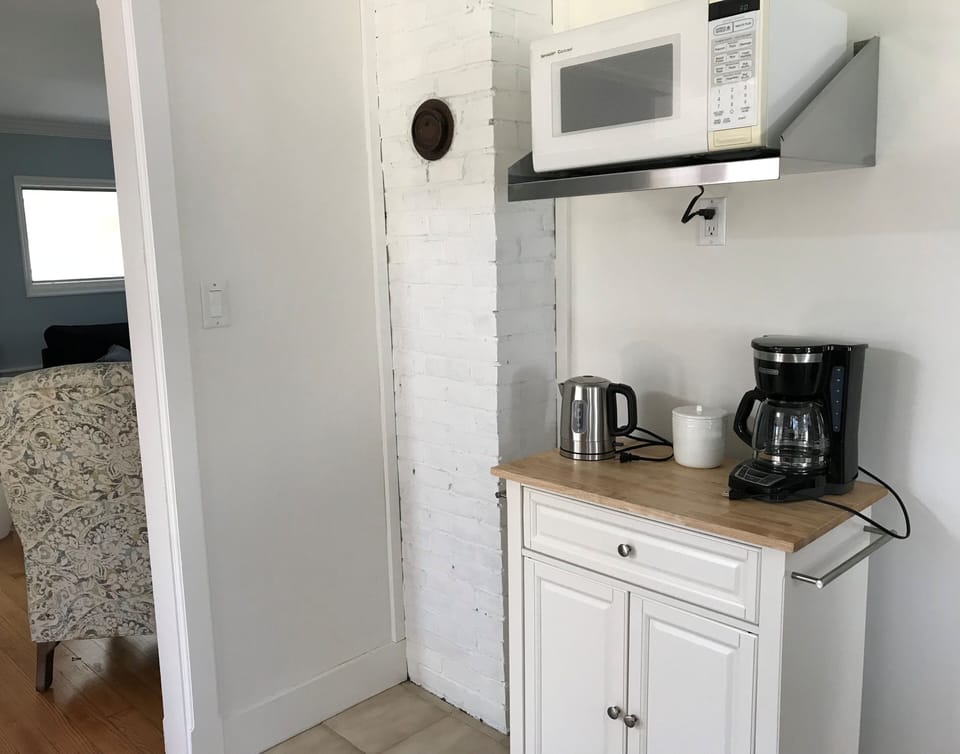Kitchen - Coffee/Tea/Microwave station