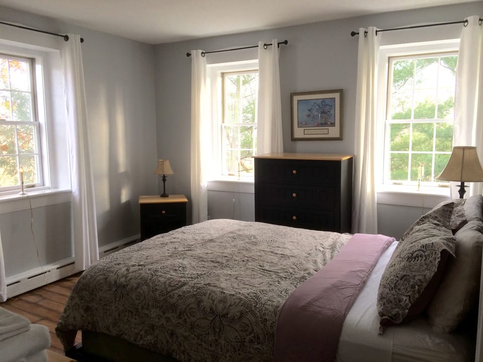 Bedroom #4 with Queen