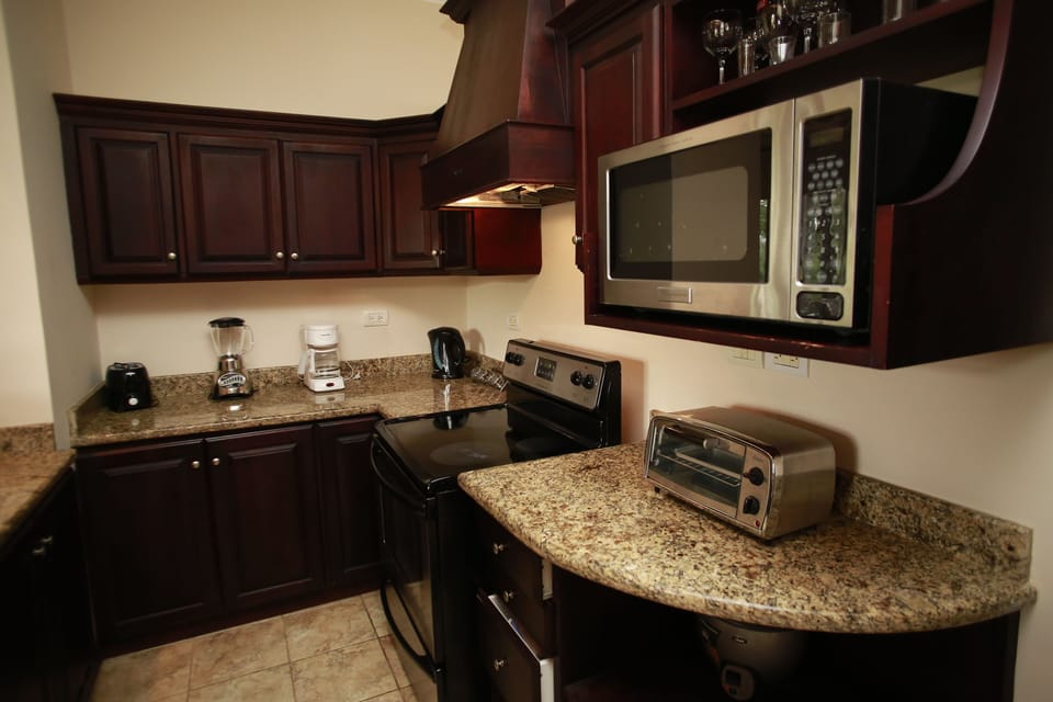 Gourmet Kitchen with all amenities