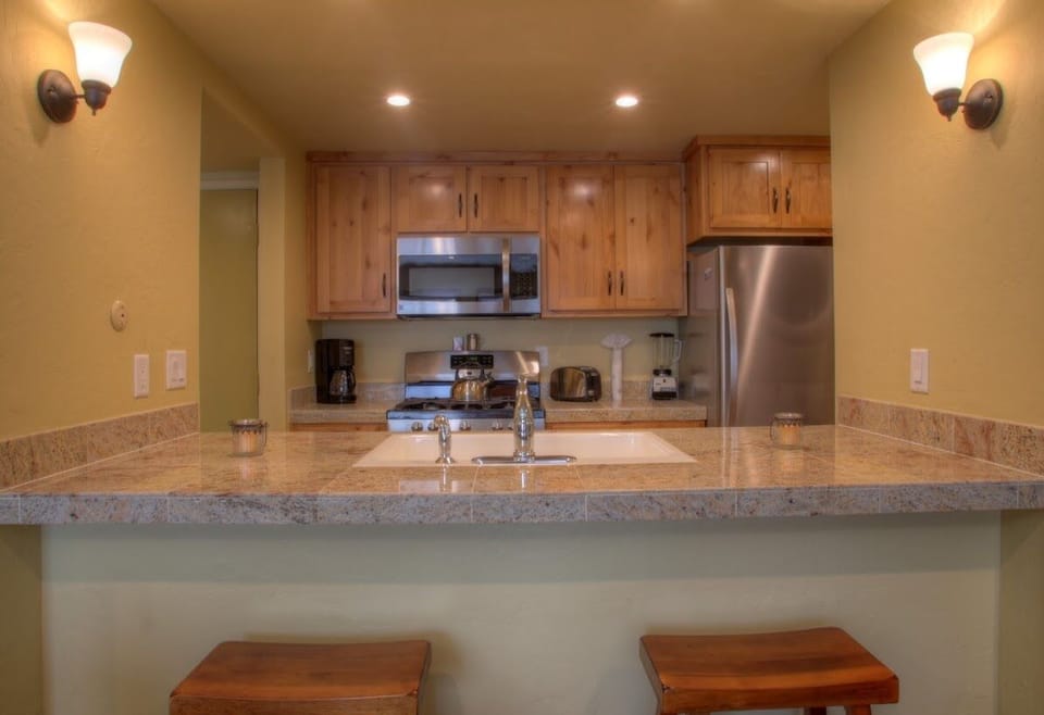 Breakfast bar