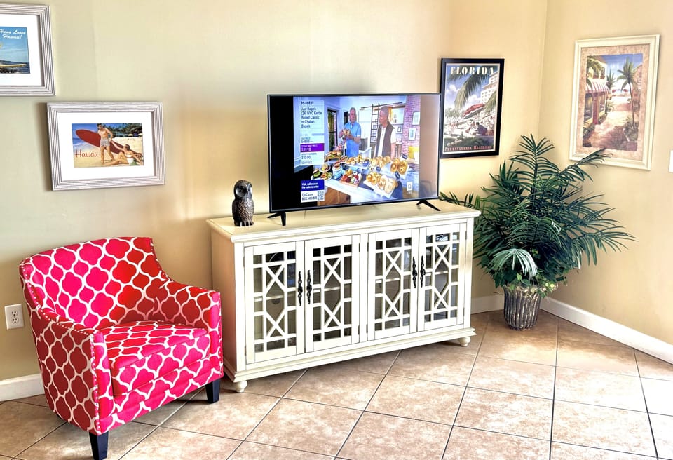 Living room with flat screen Smart TV 