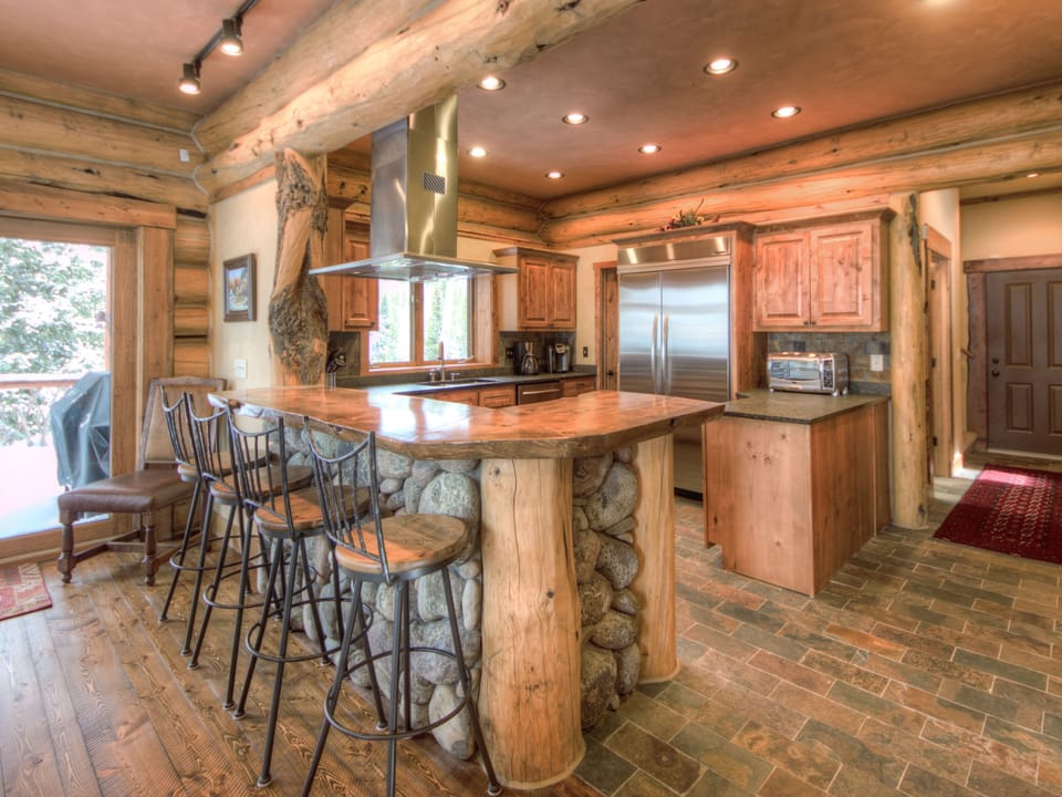 Big Dog Lodge, Kitchen, 1