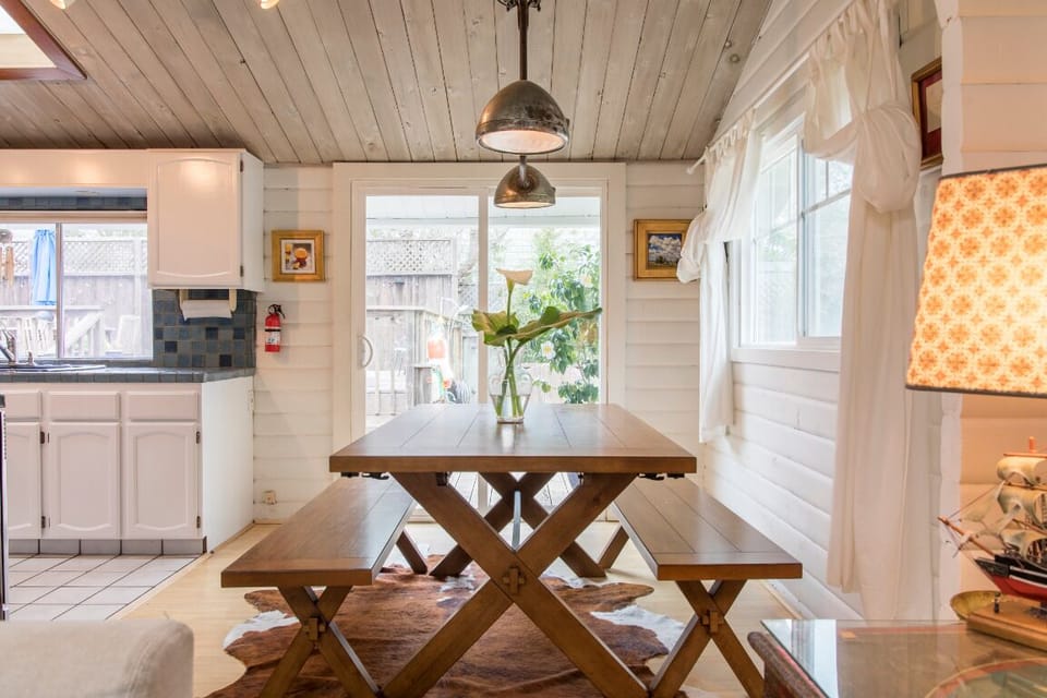 Dining room table