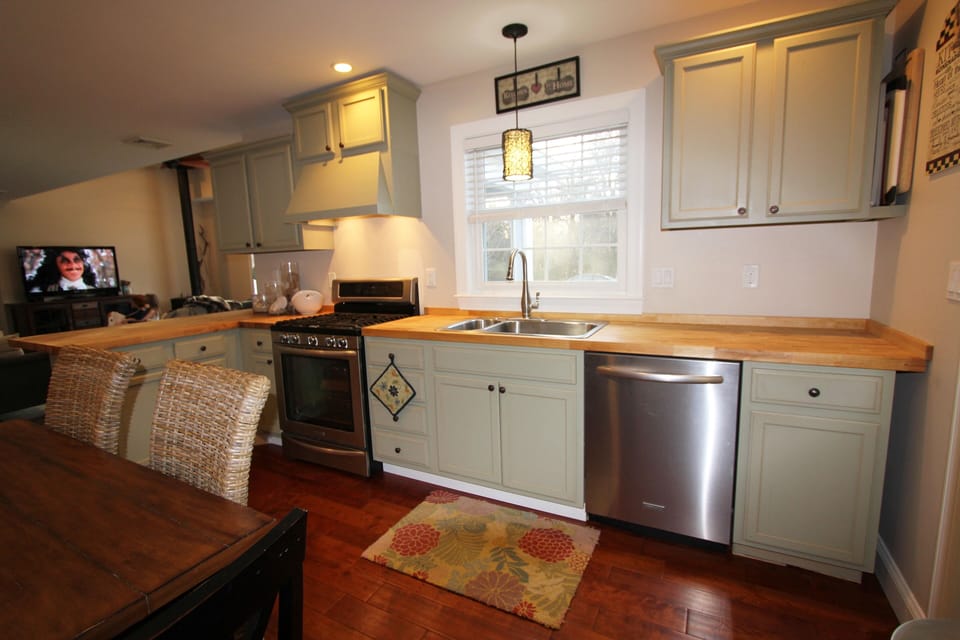 Eat in Kitchen