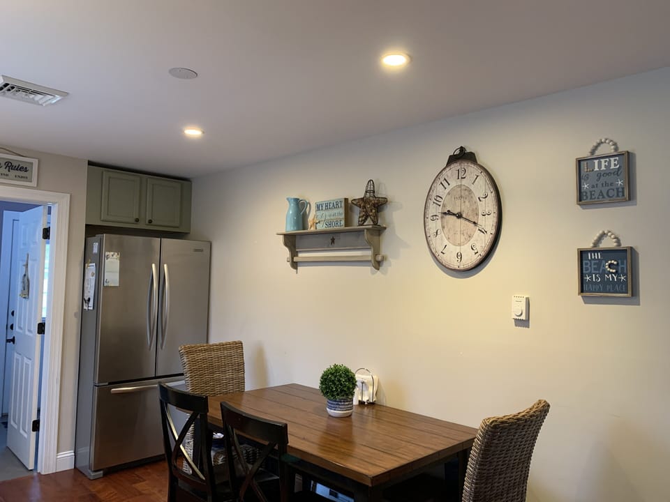Eat in Kitchen