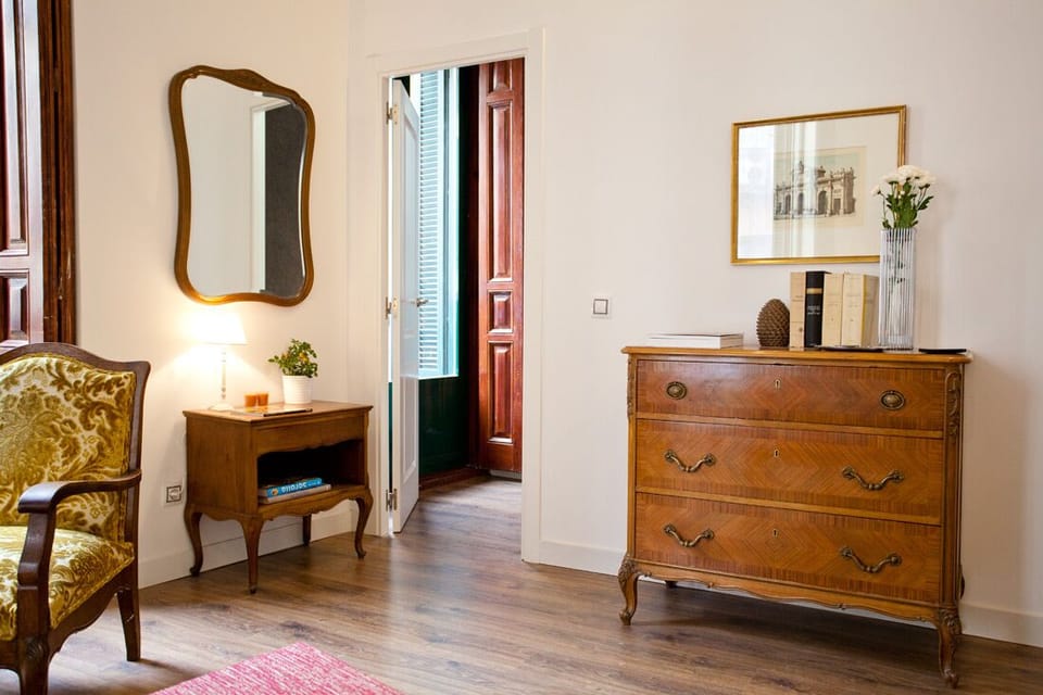 Bright and chic master bedroom
