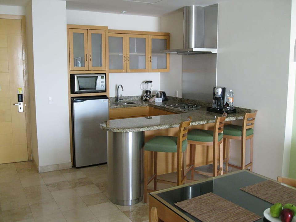comlete kitchen